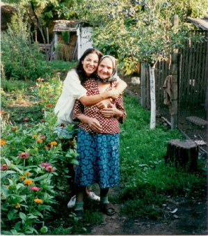 Ana Birchall cu bunica Catalina