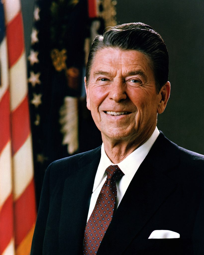 Astazi se implinesc 10 ani de la trecerea in nefiinta a fostului presedinte al SUA, Ronald Reagan