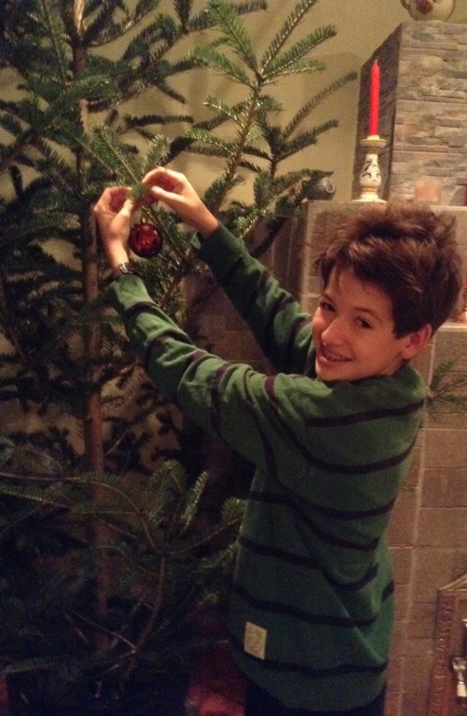 Împodobit bradul – Dorna Arini, Suceava