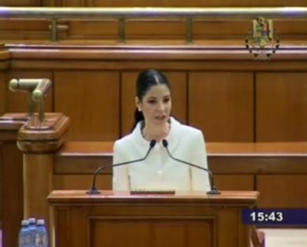 Liberalii dau dovadă de fariseism pe tema absorbţiei fondurilor europene