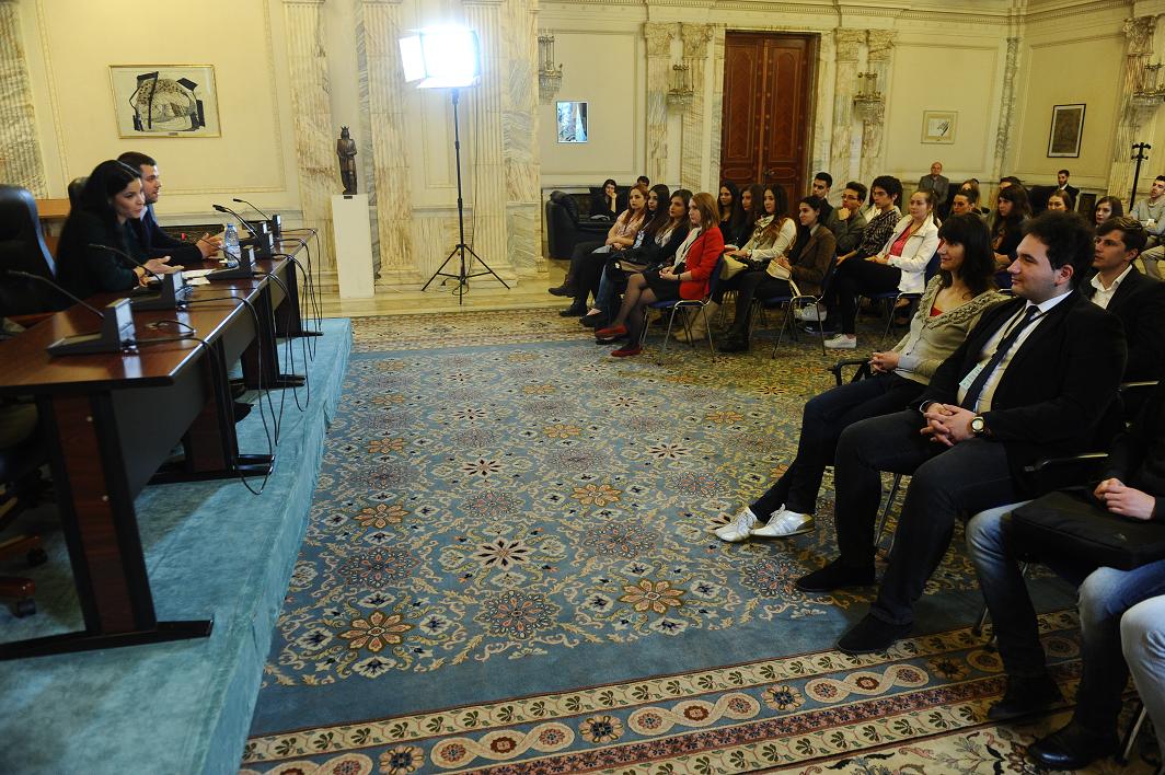 Eforturile diplomației parlamentare depind în mod fundamental şi de profesionalizarea clasei politice