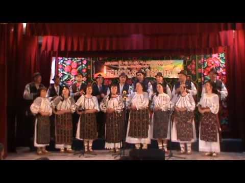 Vă invit să ascultați Ansamblul folcloric Rapsozii Iveștiului
