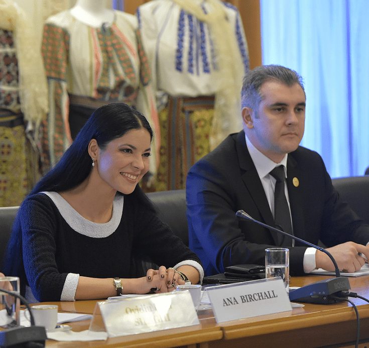 Salutăm deschiderea Preşedinţiei olandeze a Consiliului UE către implementarea măsurilor deja agreate inclusiv în ceea ce priveşte consolidarea securităţii interne a UE