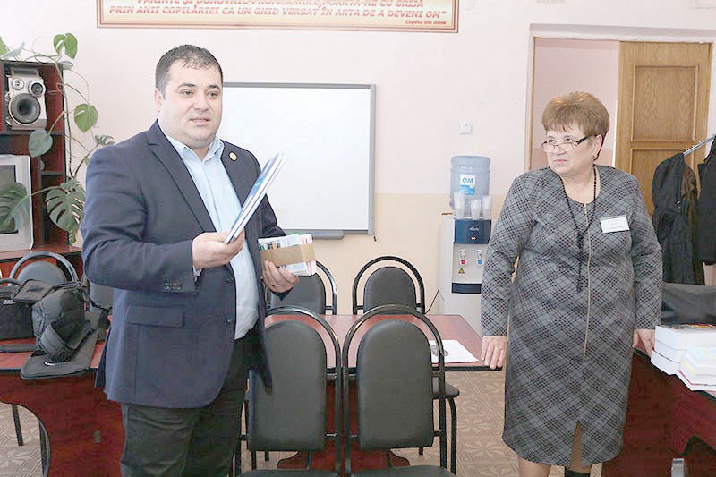 Municipiul Bârlad, prin implicarea domnului deputat Adrian Solomon, s-a alăturat iniţiativei Platformei Civice “Acţiunea 2012”