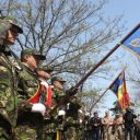 Într-o zi atât de semnificativă pentru creştinii ortodocşi, militarii români aniversează Ziua Forţelor Terestre, al căror ocrotitor şi patron spiritual este Sfântul Mare Mucenic Gheorghe, purtătorul de biruinţă.