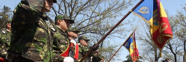 Într-o zi atât de semnificativă pentru creştinii ortodocşi, militarii români aniversează Ziua Forţelor Terestre, al căror ocrotitor şi patron spiritual este Sfântul Mare Mucenic Gheorghe, purtătorul de biruinţă.