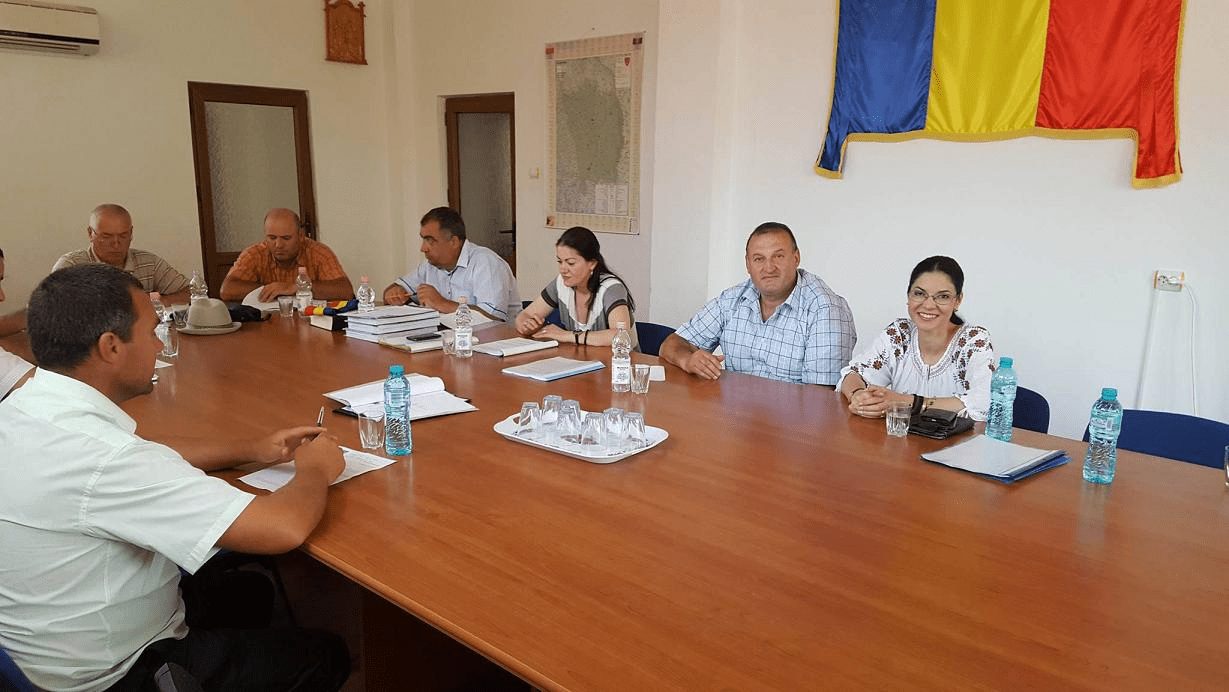 Felicitări domnului primar Nistor Dumitrache și echipei lui de consilieri locali