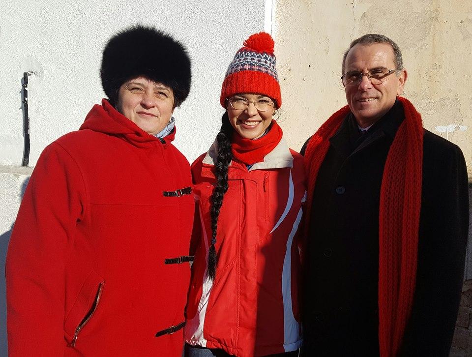 Împreună cu doamna Liliana Catargiu, viceprimarul municipiului Huşi şi domnul Aurel Căciulă, candidat la Camera Deputaţilor