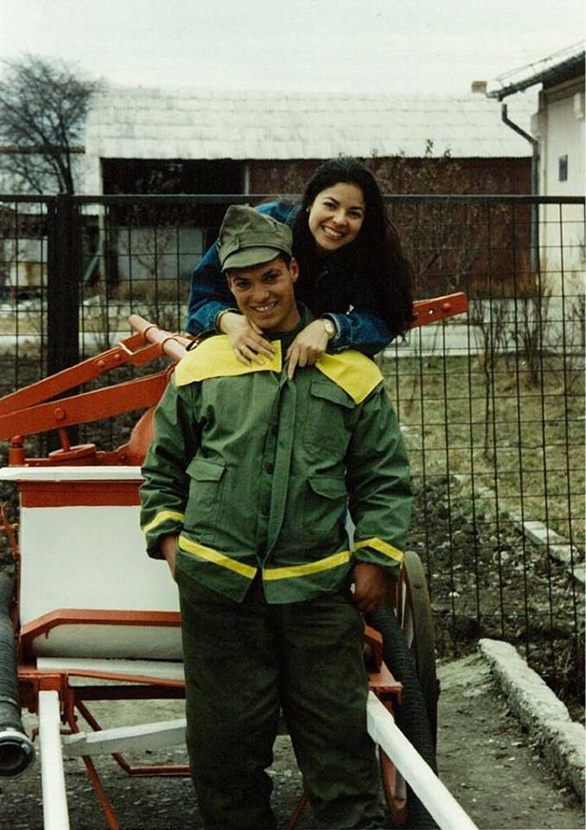 Cu Stef, in aceasta fotografie “boboc” militar pompier…cum a mai trecut timpul!