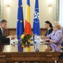 Prim-ministrul României, Viorica Dăncilă, a avut astăzi consultări cu președintele României, Klaus Iohannis, pe teme de politică externă