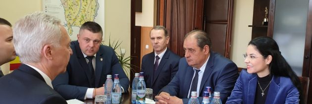 Întrevedere cu autoritățile locale și județene în Huși